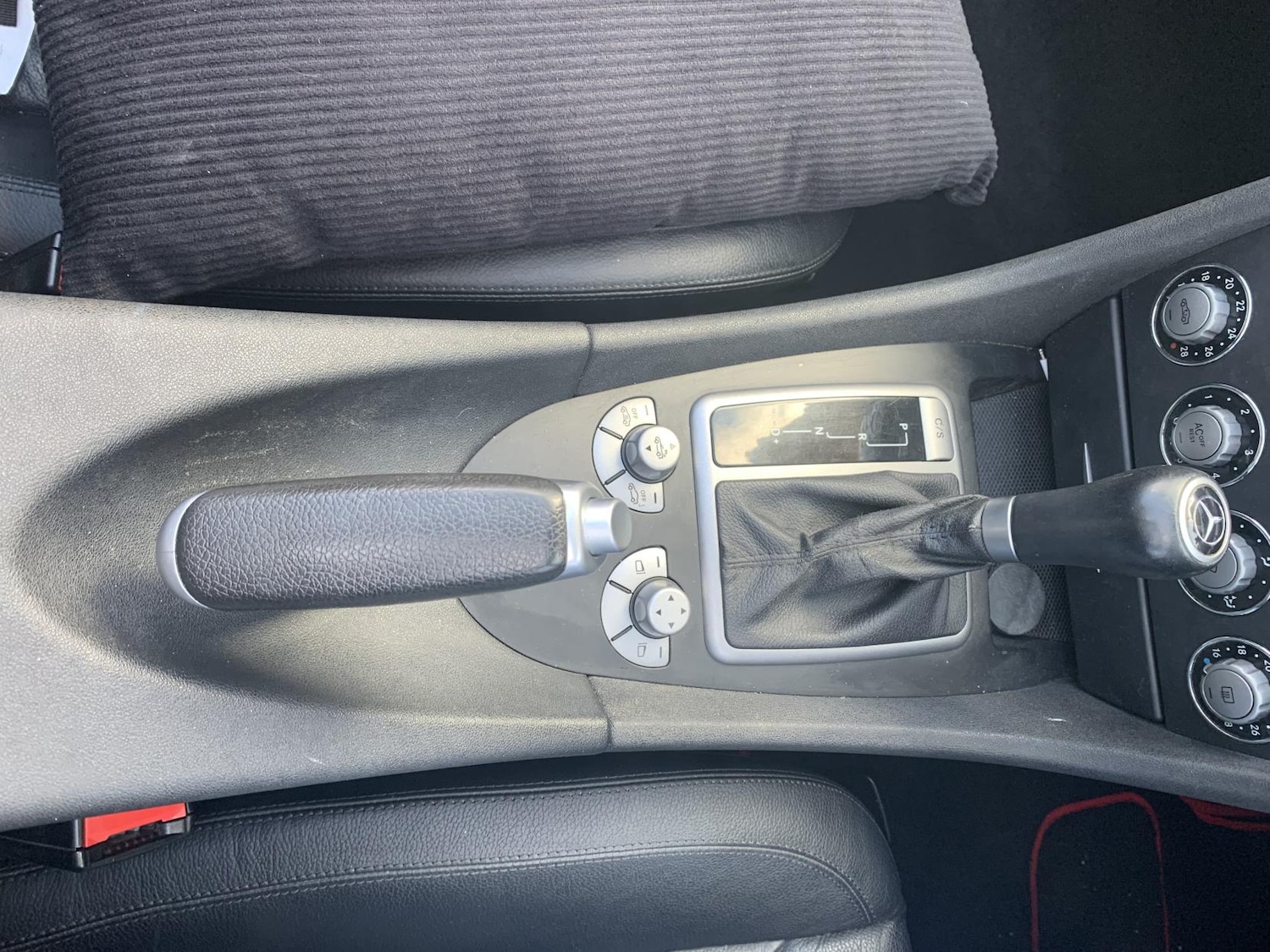 Used Mercedes-Benz SLK 2005 for sale - 77059199: Photo 17