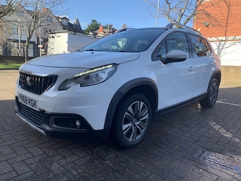 Used Peugeot 2008 2018 for sale - 76984198: Photo