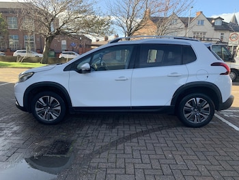 Used Peugeot 2008 2018 for sale - 76984198: Photo