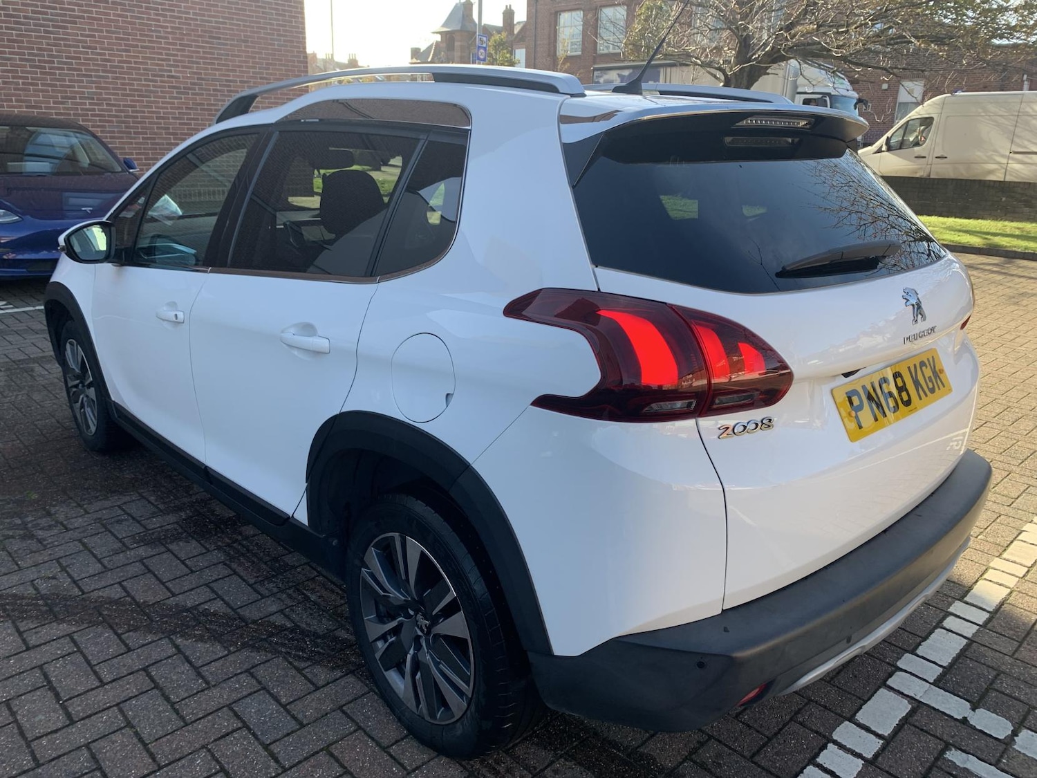 Used Peugeot 2008 2018 for sale - 76984198: Photo 3