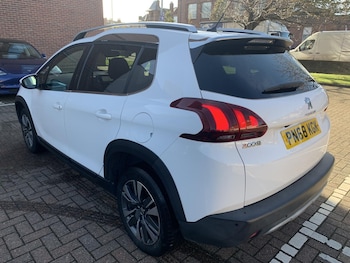 Used Peugeot 2008 2018 for sale - 76984198: Photo