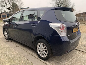 Used Toyota Verso 2011 for sale - 77329567: Photo