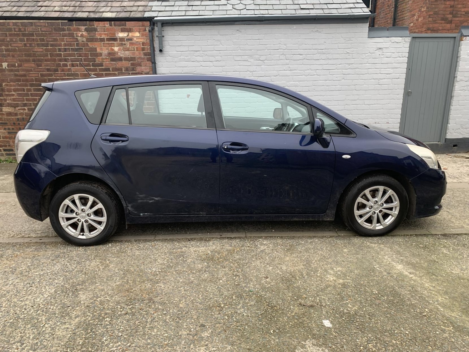 Used Toyota Verso 2011 for sale - 77329567: Photo 6