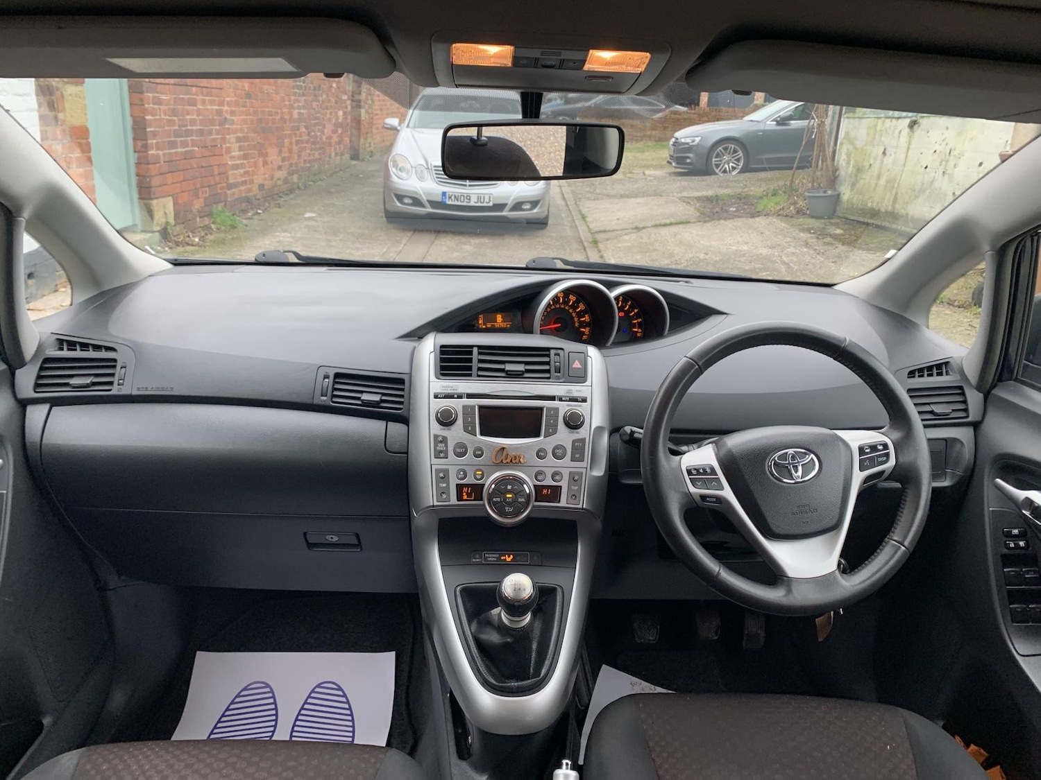 Used Toyota Verso 2011 for sale - 77329567: Photo 9