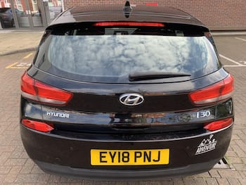 Used Hyundai i30 2018 for sale - 79748299: Photo