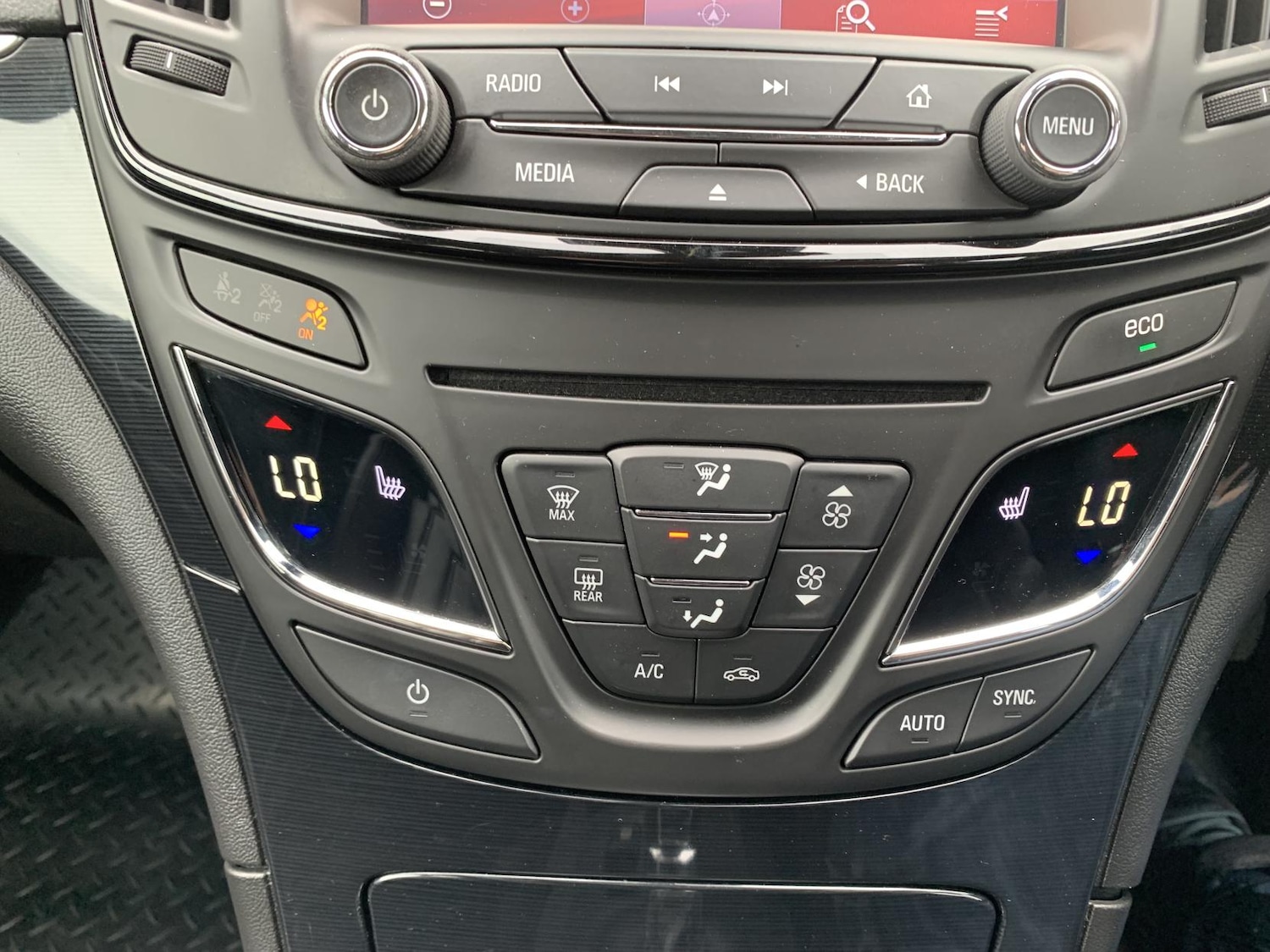 Used Vauxhall Insignia 2015 for sale - 76984201: Photo 25