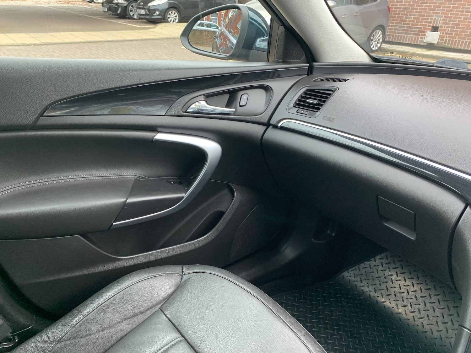 Used Vauxhall Insignia 2015 for sale - 76984201: Photo 28