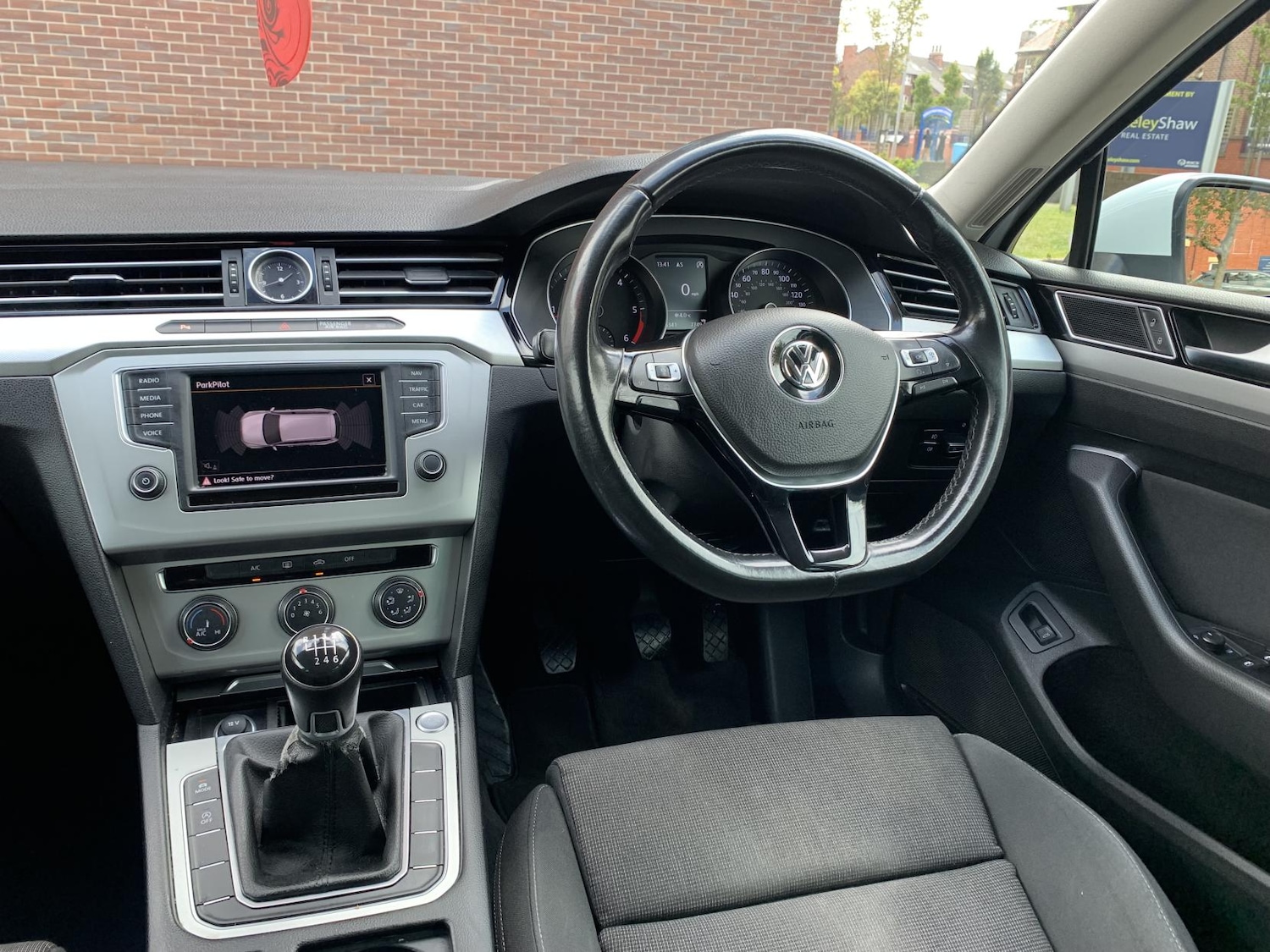 Used Volkswagen Passat 2015 for sale - 76984202: Photo 10