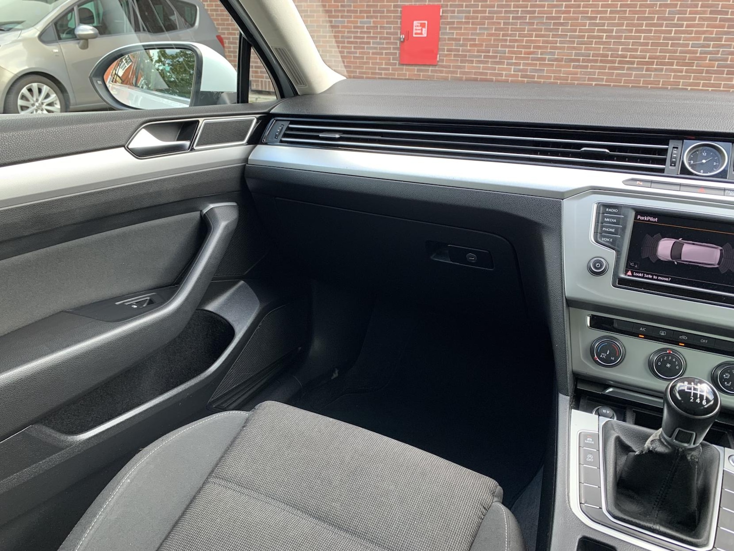 Used Volkswagen Passat 2015 for sale - 76984202: Photo 11