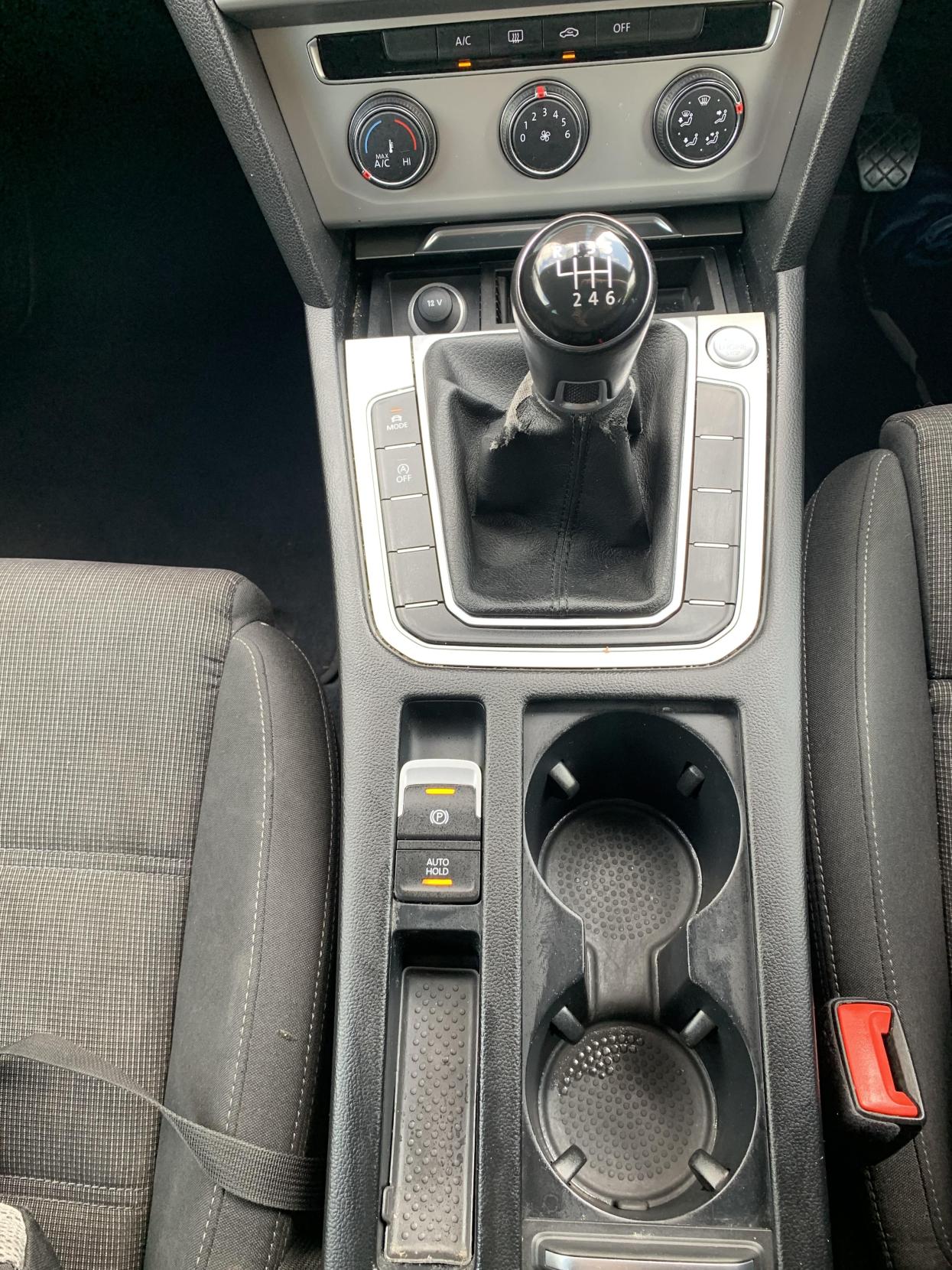 Used Volkswagen Passat 2015 for sale - 76984202: Photo 18