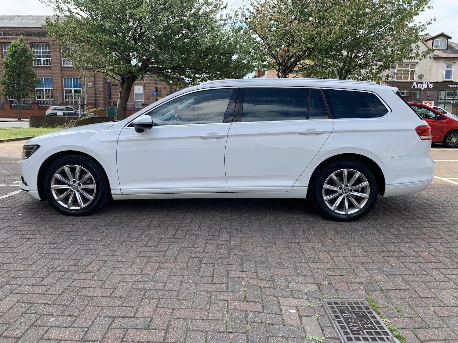 Used Volkswagen Passat 2015 for sale - 76984202: Photo 2