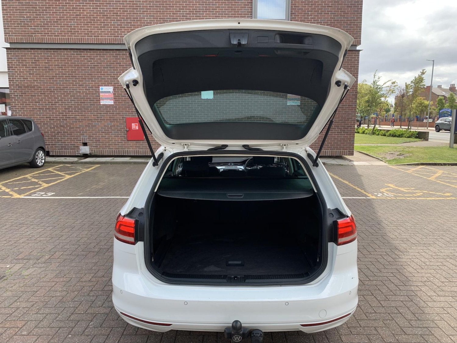 Used Volkswagen Passat 2015 for sale - 76984202: Photo 5