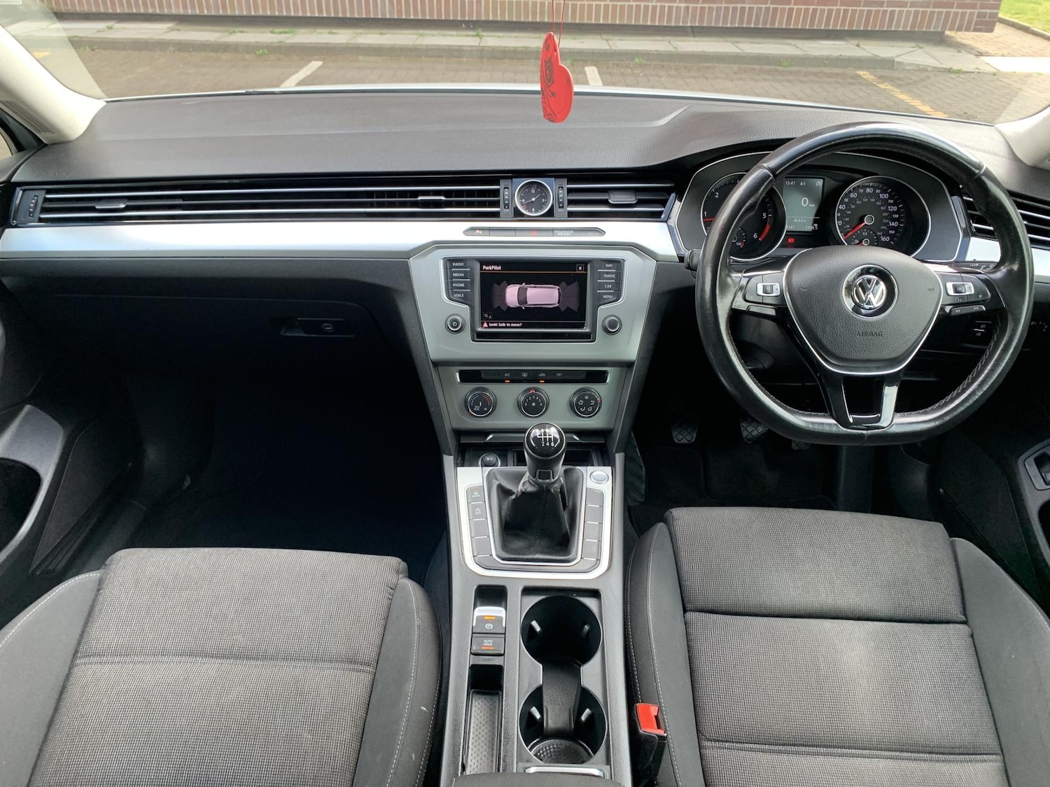 Used Volkswagen Passat 2015 for sale - 76984202: Photo 9