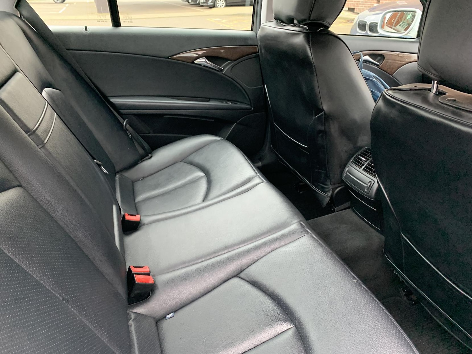 Used Mercedes-Benz E Class 2009 for sale - 77329570: Photo 11