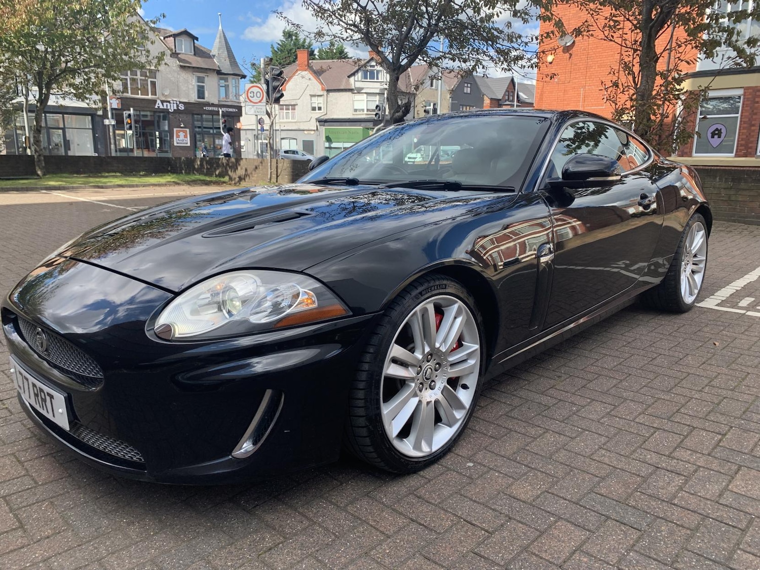 Used Jaguar XK 2010 for sale - 76984204: Photo 1