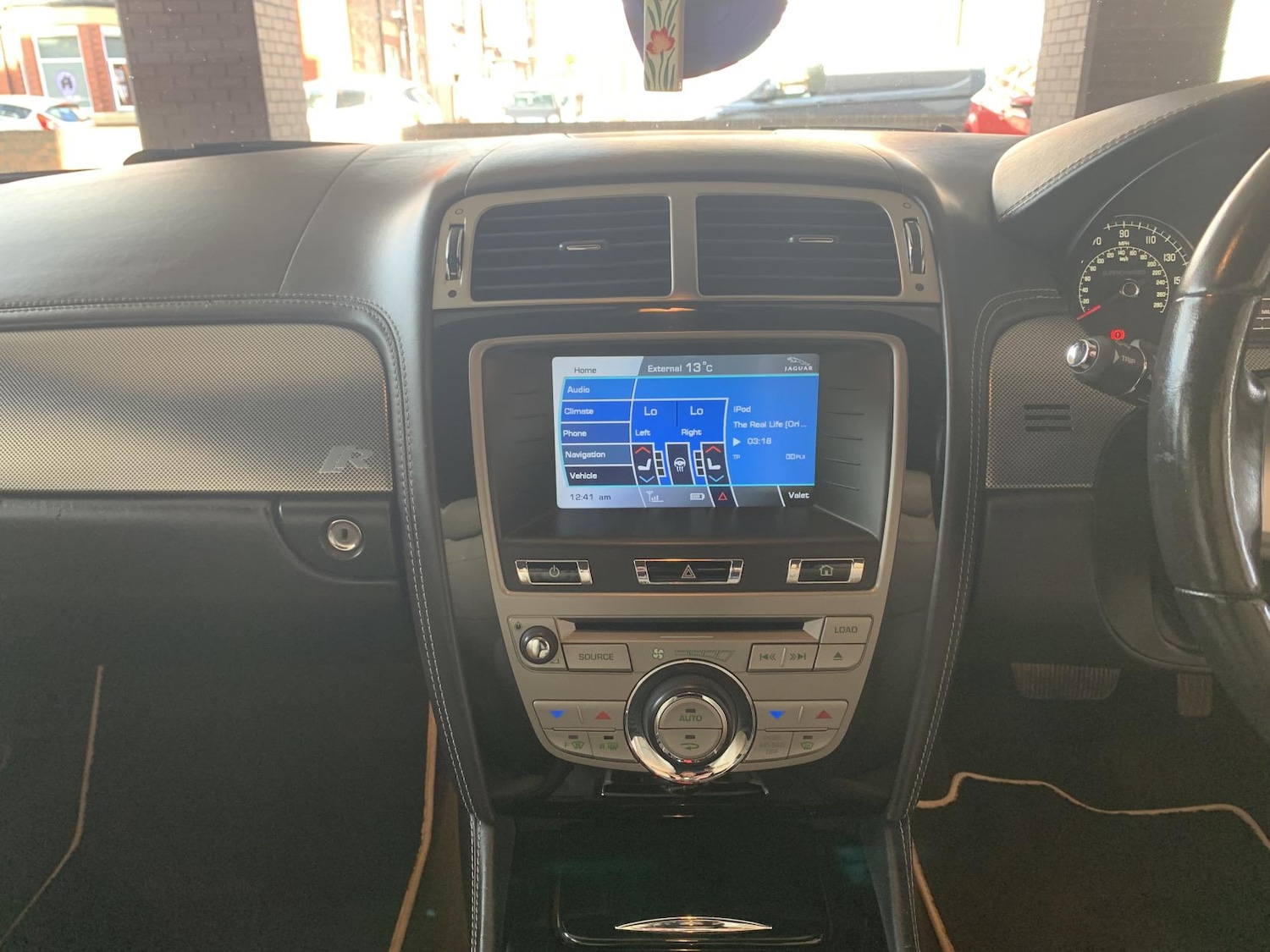 Used Jaguar XK 2010 for sale - 76984204: Photo 13