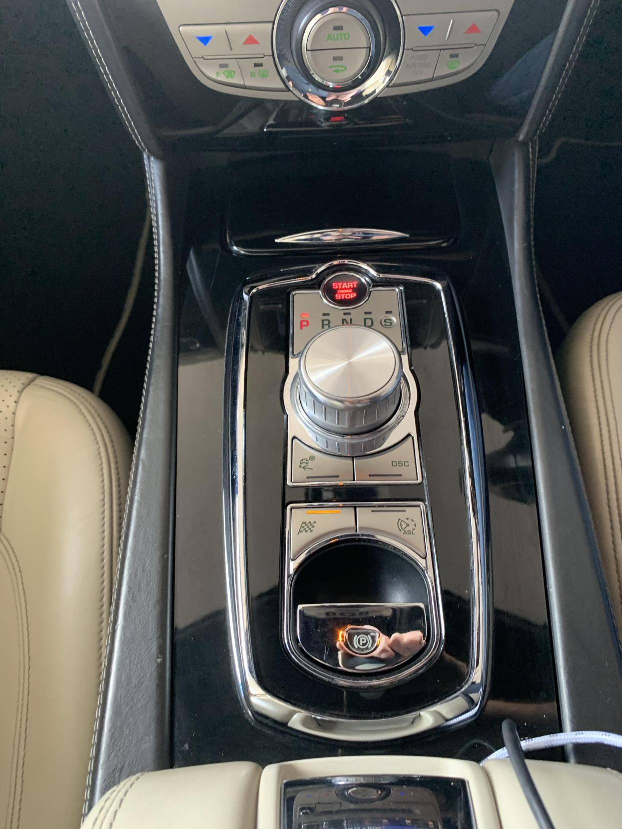 Used Jaguar XK 2010 for sale - 76984204: Photo 16