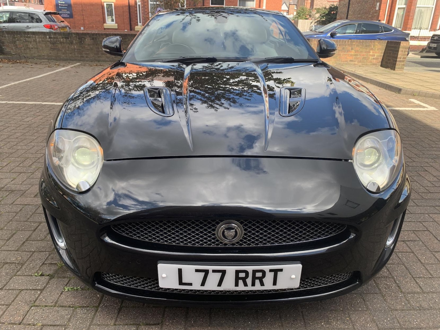 Used Jaguar XK 2010 for sale - 76984204: Photo 8