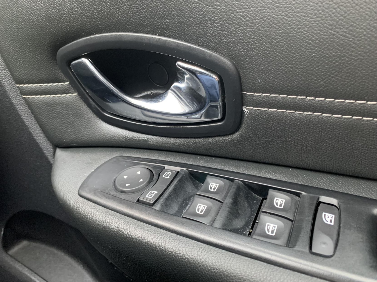 Used Renault Scenic 2012 for sale - 77039649: Photo 15