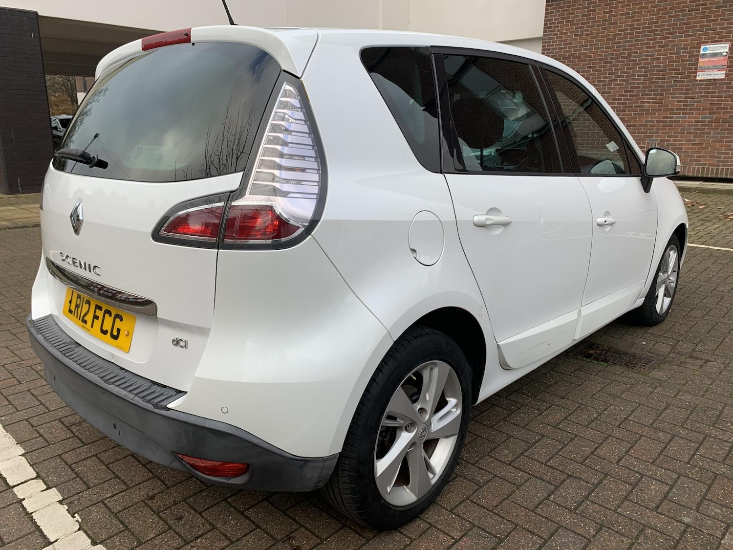 Used Renault Scenic 2012 for sale - 77039649: Photo 6