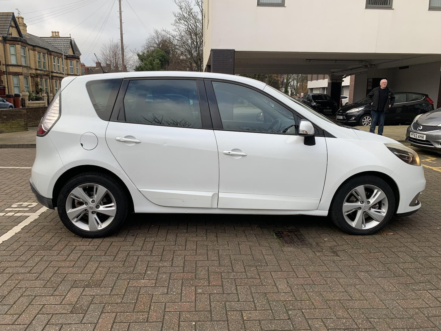 Used Renault Scenic 2012 for sale - 77039649: Photo 7