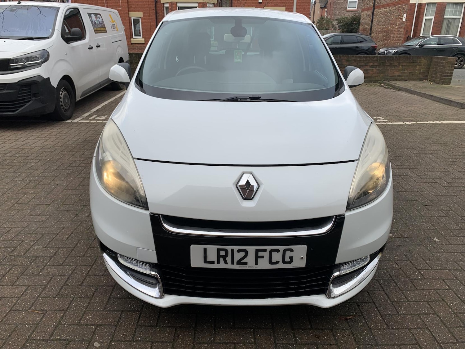 Used Renault Scenic 2012 for sale - 77039649: Photo 9
