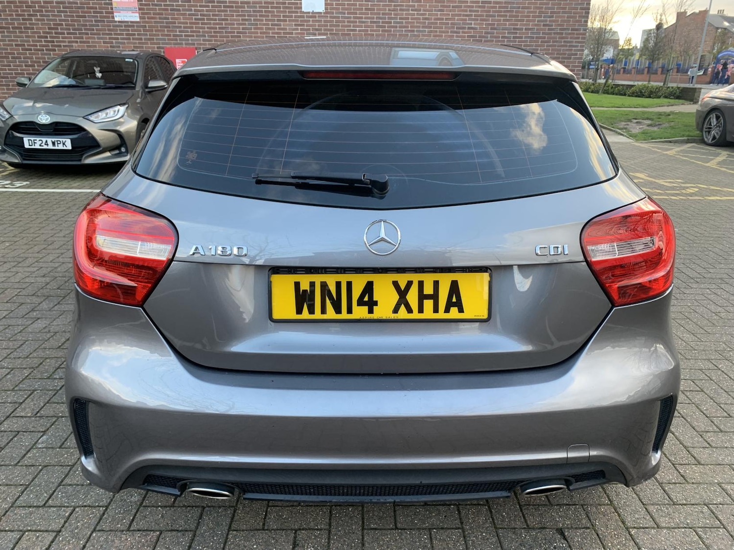 Used Mercedes-Benz A-Class 2014 for sale - 76984197: Photo 4