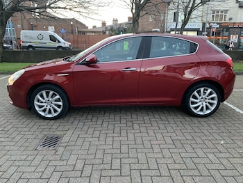 Used Alfa Romeo Giulietta 2011 for sale - 77039658: Photo