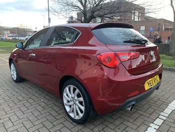 Used Alfa Romeo Giulietta 2011 for sale - 77039658: Photo
