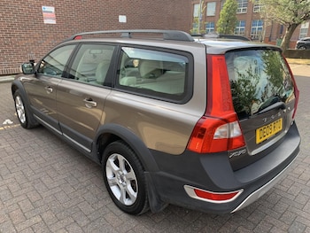 Used Volvo XC70 2009 for sale - 79407906: Photo