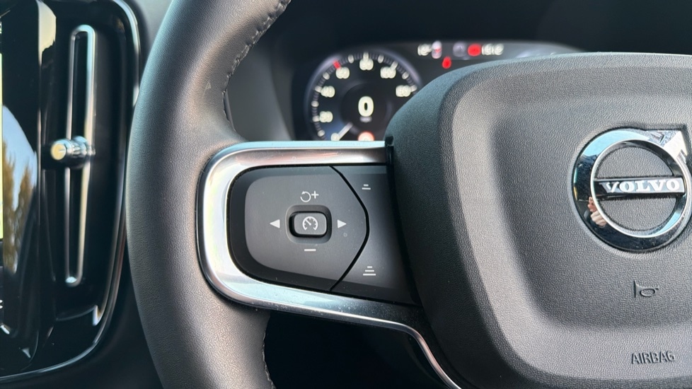 Used Volvo XC40 2022 for sale - 76908552: Photo 20