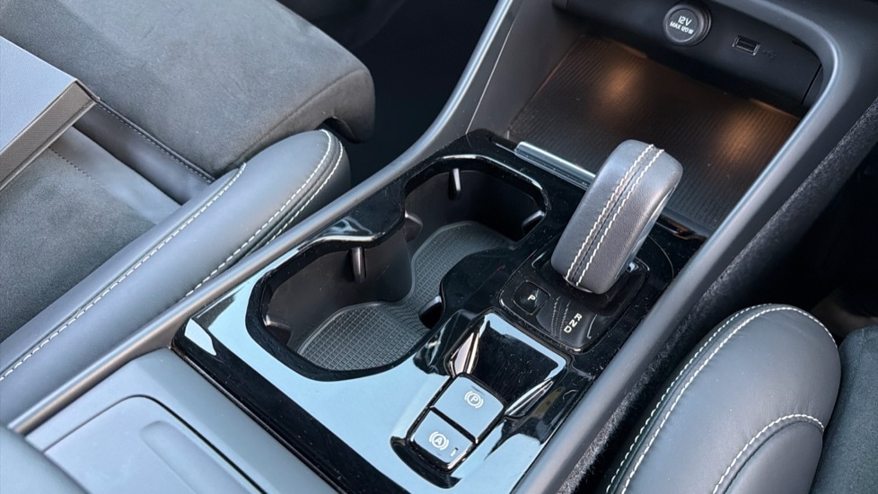 Used Volvo XC40 2022 for sale - 76908552: Photo 24