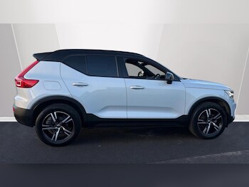 Used Volvo XC40 2022 for sale - 76908552: Photo