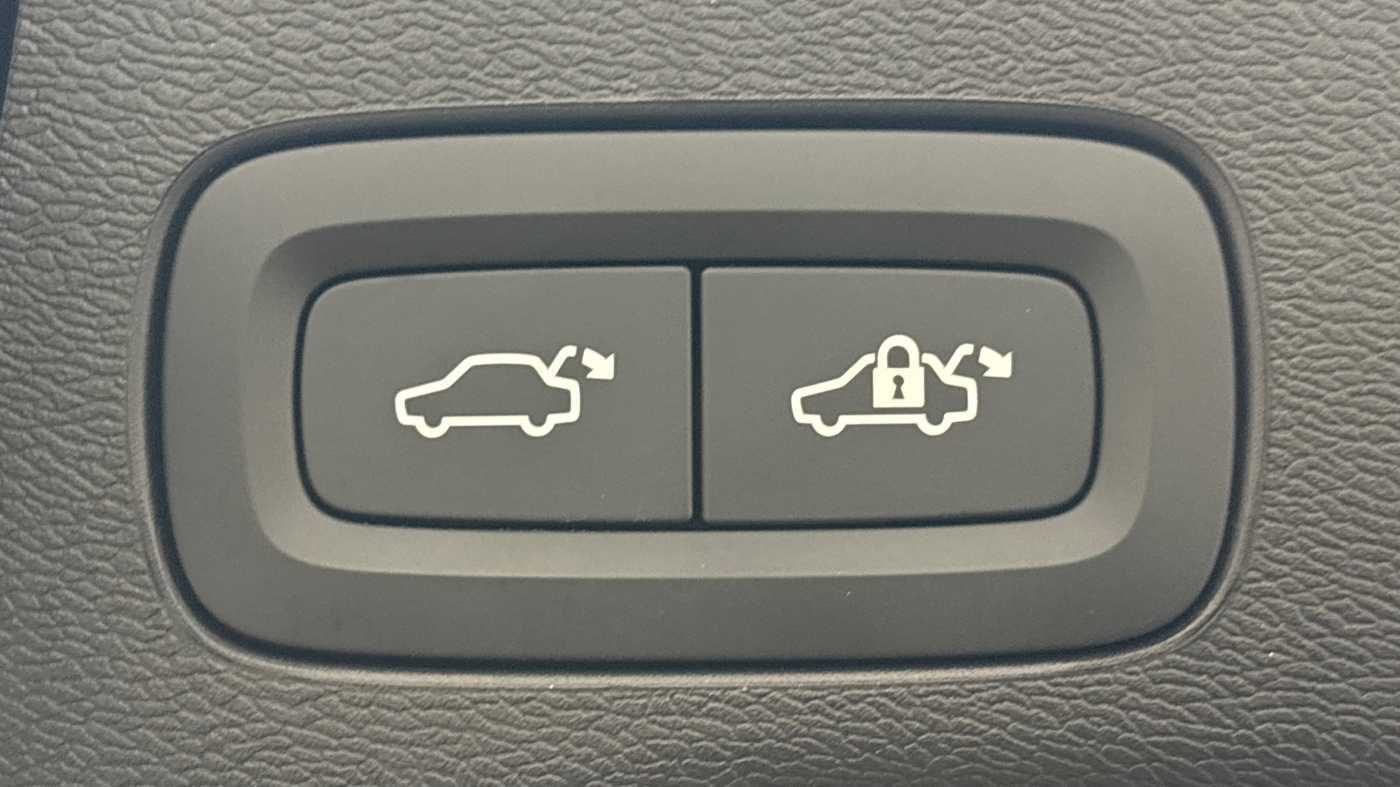 Used Volvo XC60 2025 for sale - 78139295: Photo 19