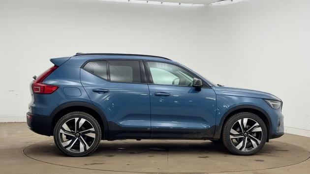 Used Volvo XC40 2025 for sale - 77778987: Photo 3