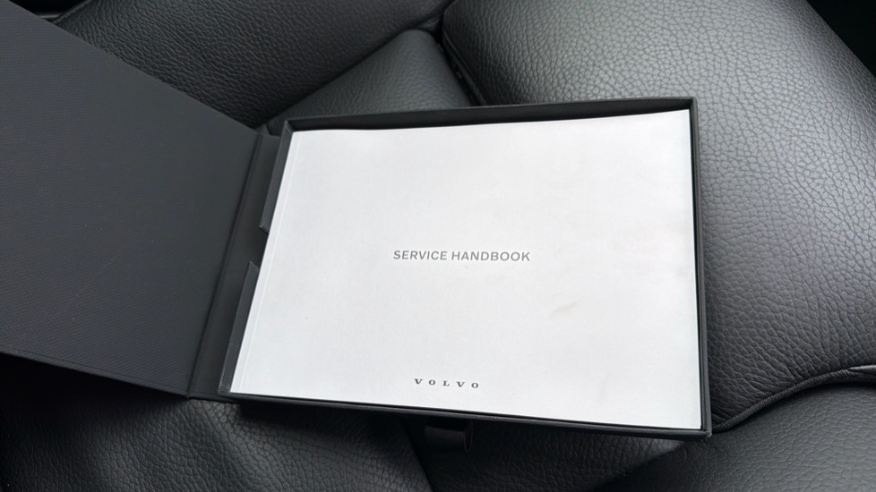 Used Volvo V60 2022 for sale - 77622653: Photo 14