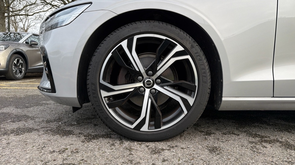 Used Volvo V60 2022 for sale - 77622653: Photo 9