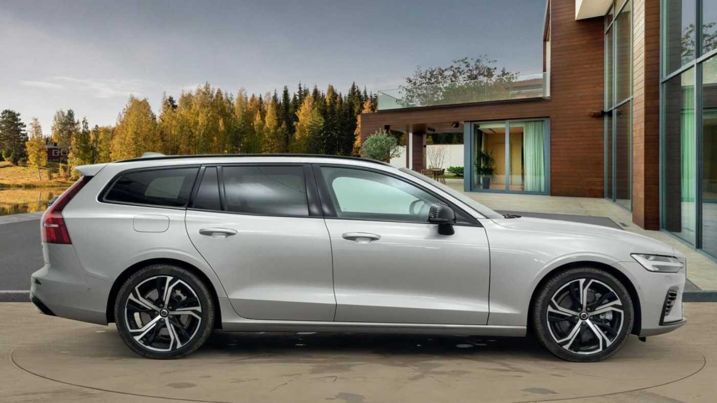 Used Volvo V60 2025 for sale - 77271254: Photo 2