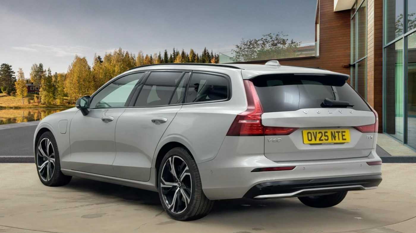 Used Volvo V60 2025 for sale - 77271254: Photo 5