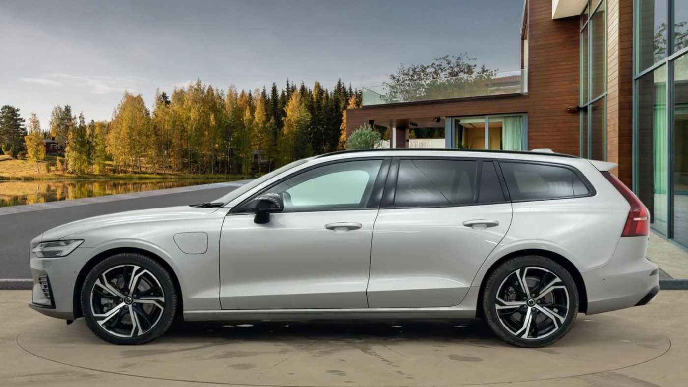 Used Volvo V60 2025 for sale - 77271254: Photo 6