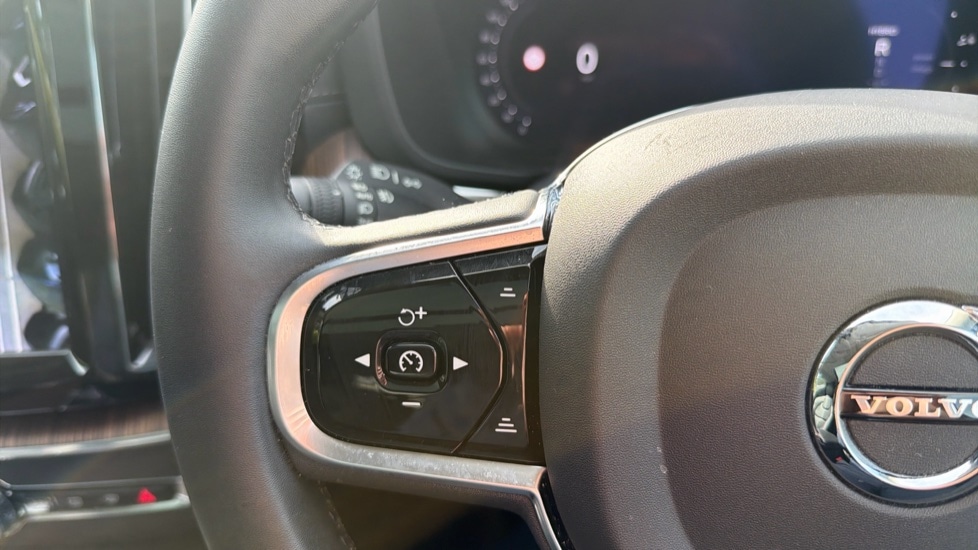 Used Volvo XC60 2023 for sale - 78209748: Photo 20