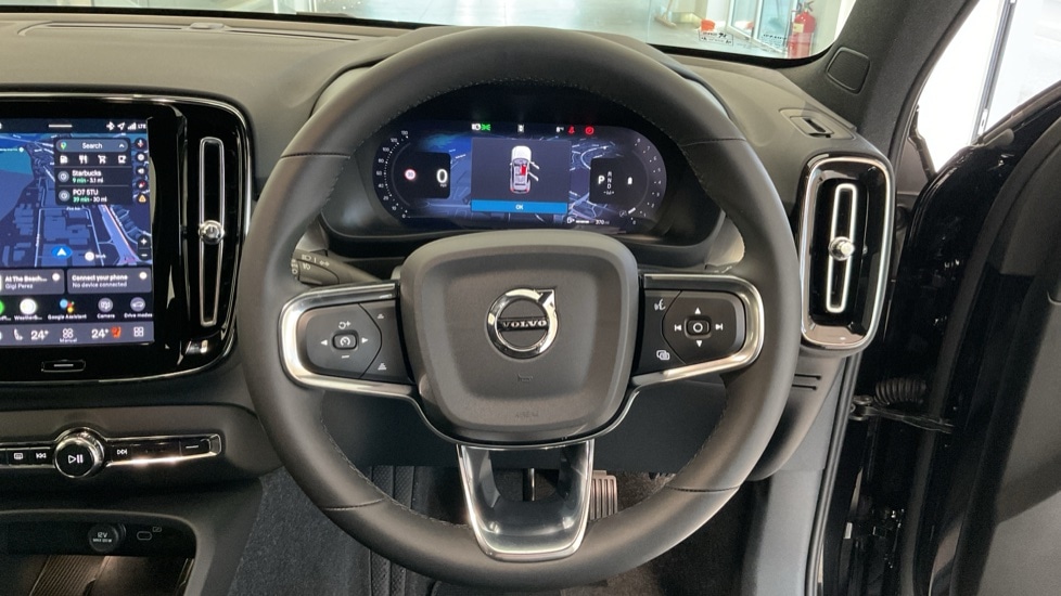 Used Volvo XC40 2025 for sale - 77423637: Photo 10