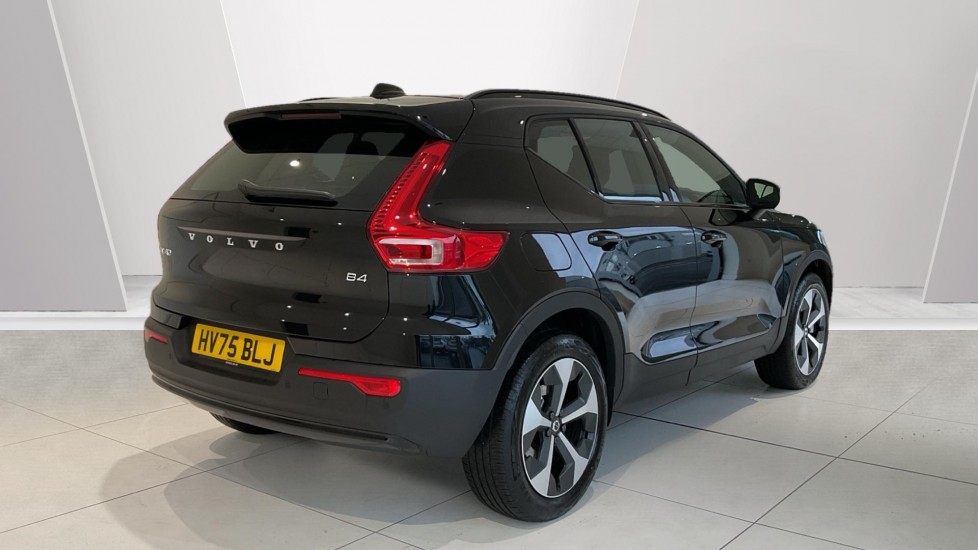 Used Volvo XC40 2025 for sale - 77423637: Photo 2