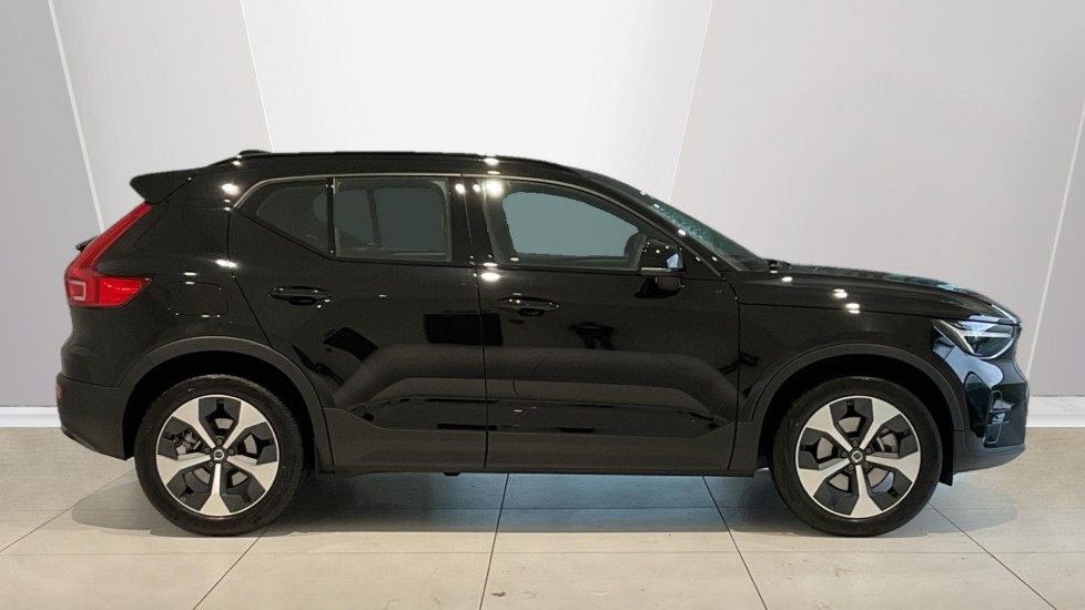 Used Volvo XC40 2025 for sale - 77423637: Photo 3
