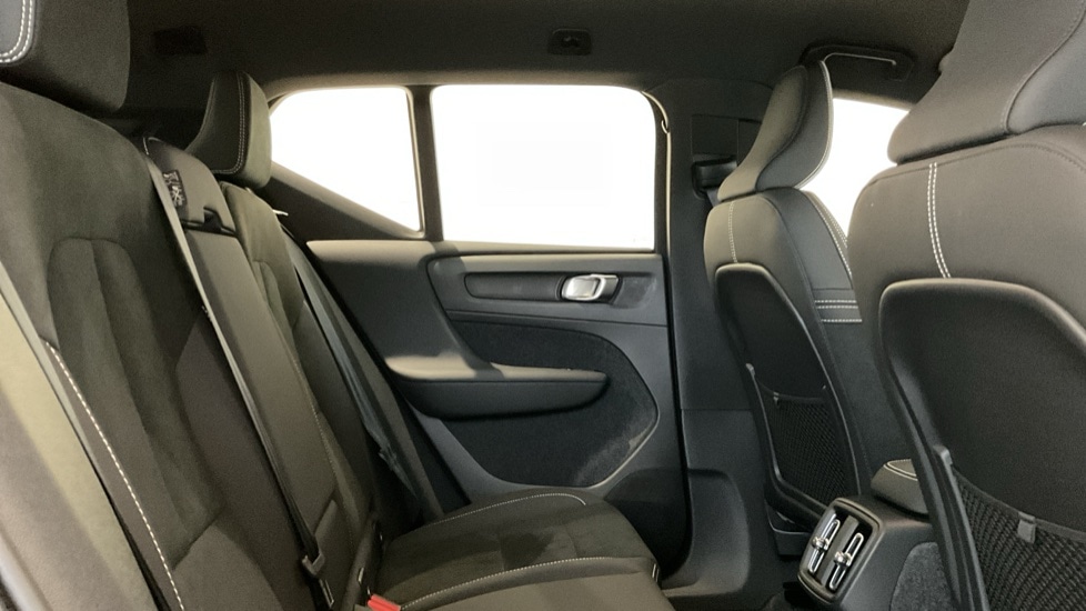 Used Volvo XC40 2025 for sale - 77423637: Photo 6