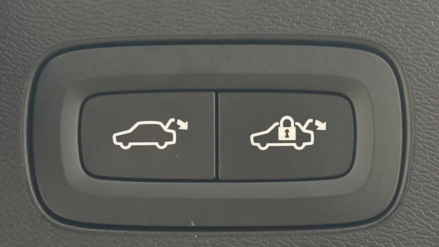 Used Volvo XC60 2025 for sale - 77709121: Photo 19