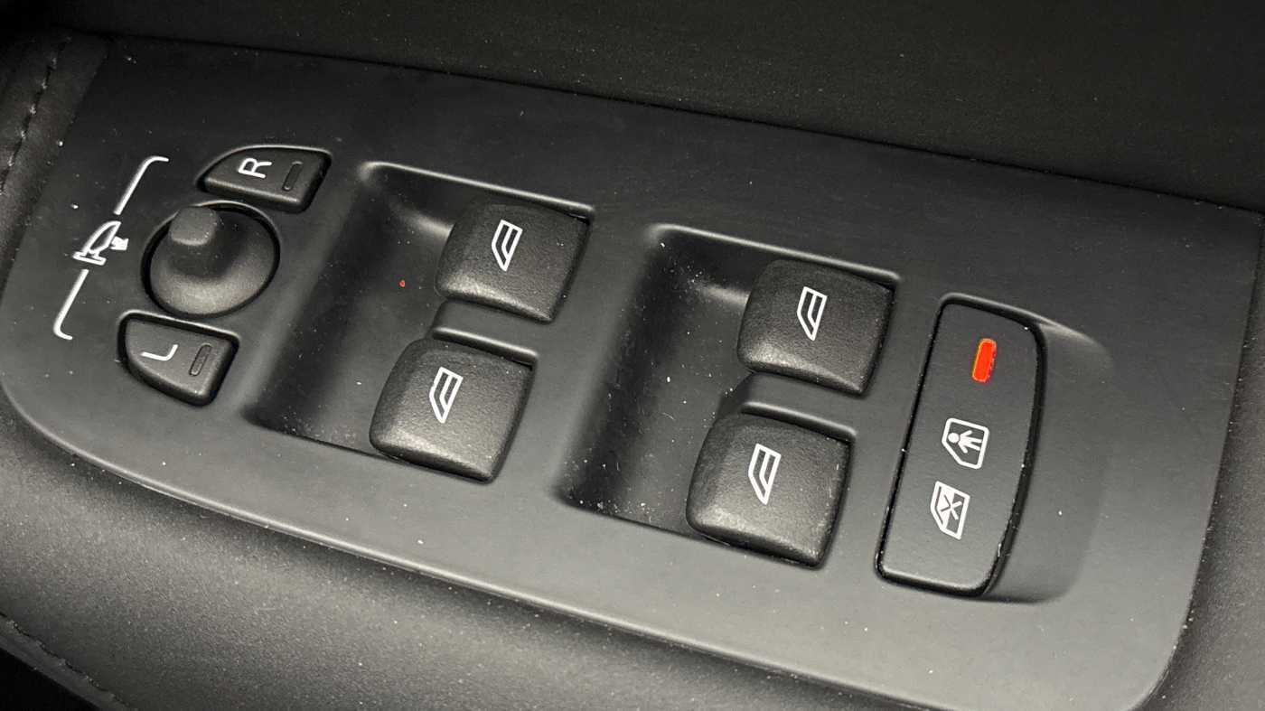 Used Volvo XC60 2025 for sale - 77709121: Photo 25