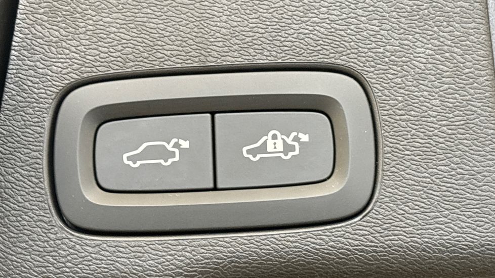 Used Volvo XC60 2025 for sale - 78198651: Photo 19