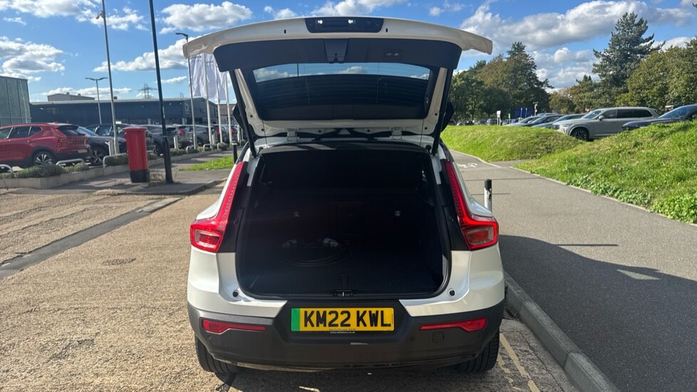 Used Volvo XC40 2022 for sale - 77045623: Photo 13