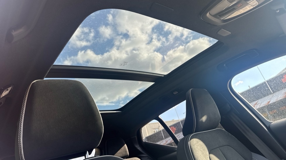 Used Volvo XC40 2022 for sale - 77045623: Photo 24